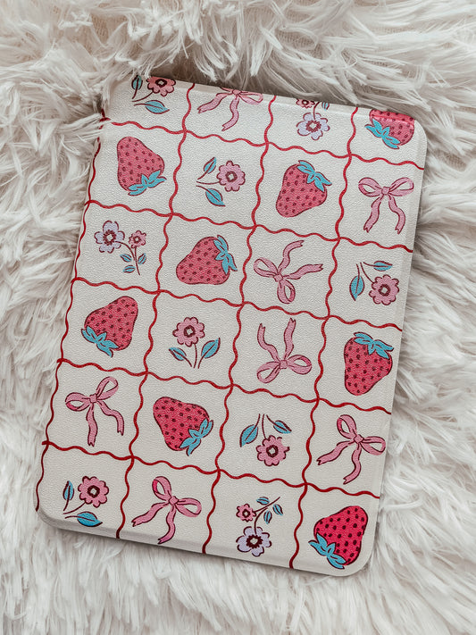 Coquette Berries Clear Back and Handstrap Kindle Case